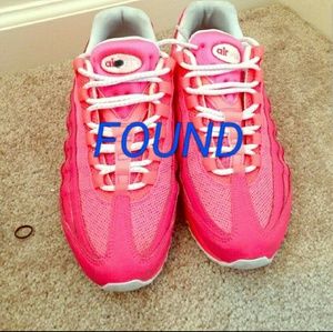 MAJORLY ISO!! Hot Pinkish Nike Air Max 95 5y, 5.5y